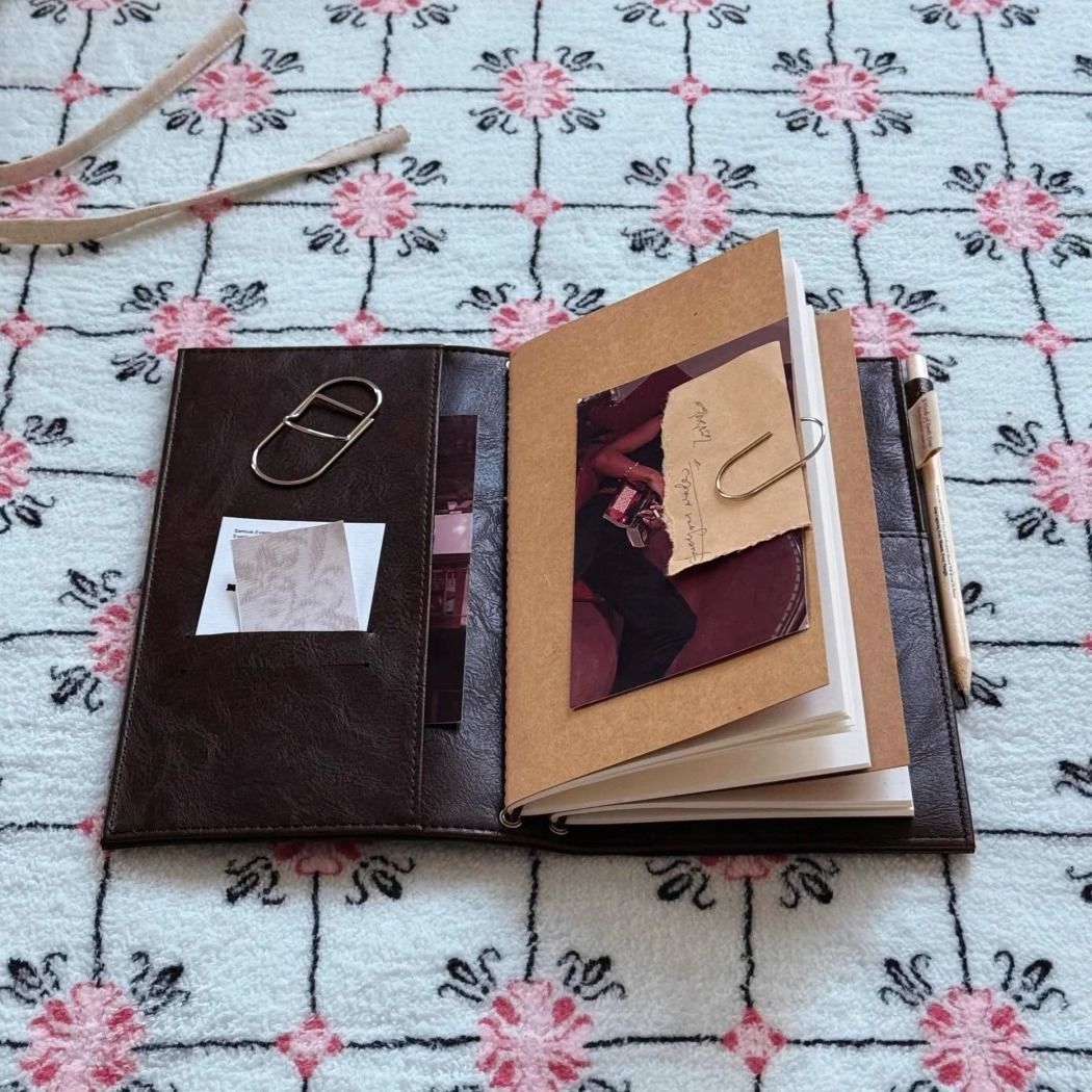 Vintage schwarzes Notizbuch au – Leatherwork Books Bewertung und Preis